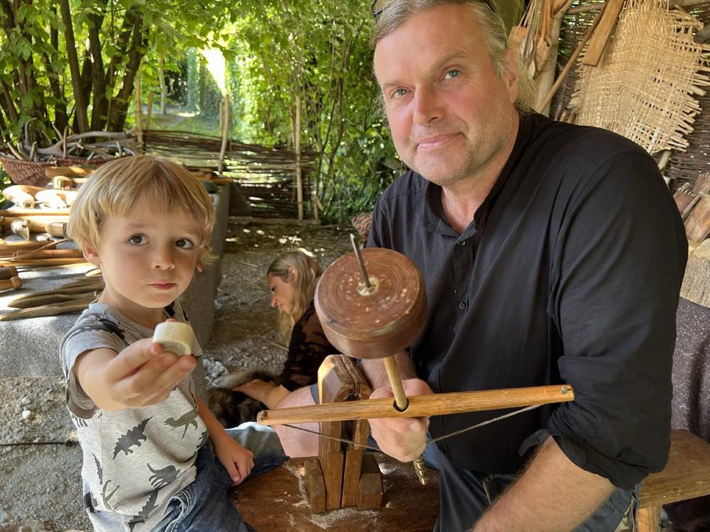 Haus am See: Ohne geht’s nicht – Holz und seine Verarbeitung von der Stein- bis in die Bronzezeit (Unterhaltung / Freizeit | Uhldingen-Mühlhofen)